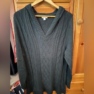 Market & Spruce Forest Green Sweater